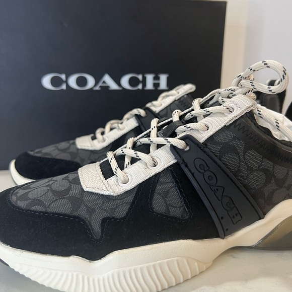 Coach Men's Black and White Sneakers - Picture 2 of 10